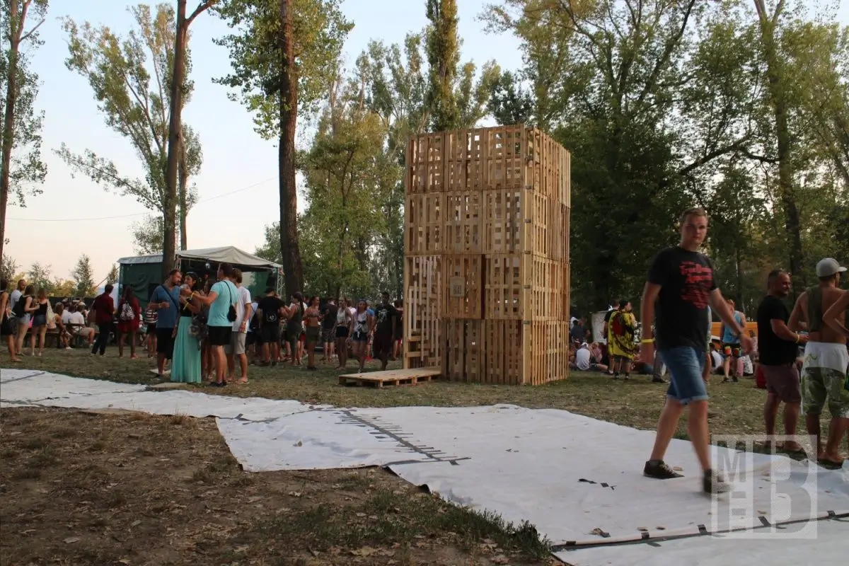 Kaplnka na hudobnom festivale UPRISING 2017